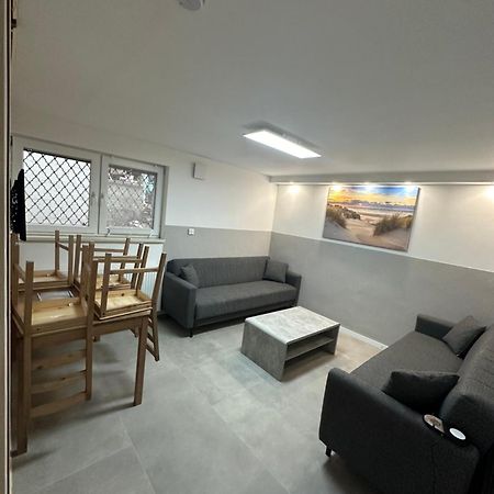 Charmante 2 Zimmer Souterrain ฮันโนเวอร์ ภายนอก รูปภาพ