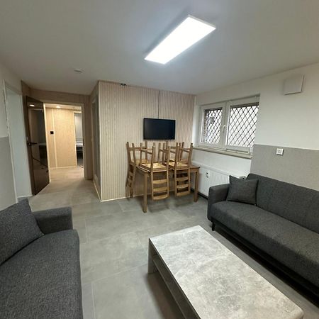 Charmante 2 Zimmer Souterrain ฮันโนเวอร์ ภายนอก รูปภาพ