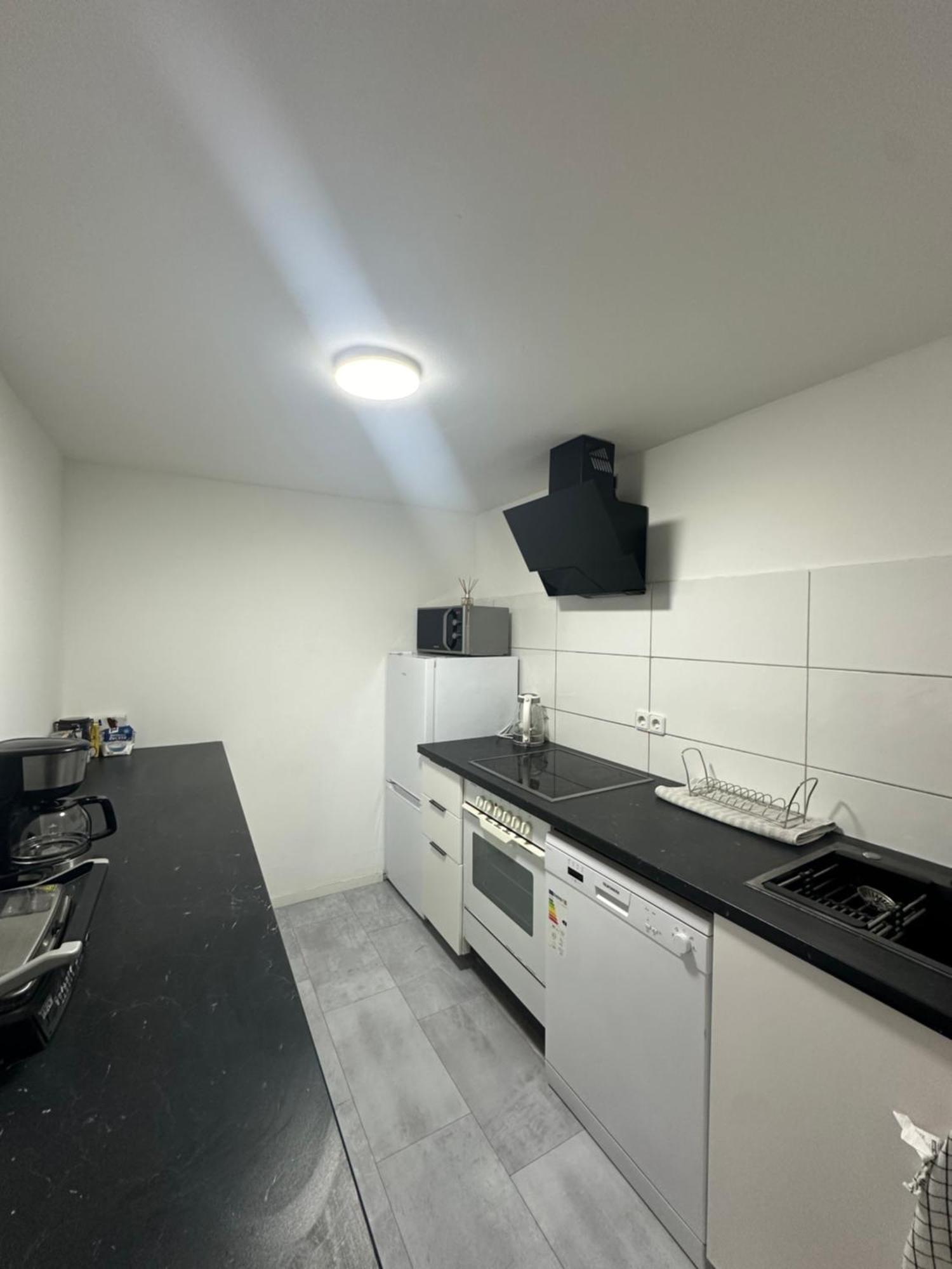 Charmante 2 Zimmer Souterrain ฮันโนเวอร์ ภายนอก รูปภาพ